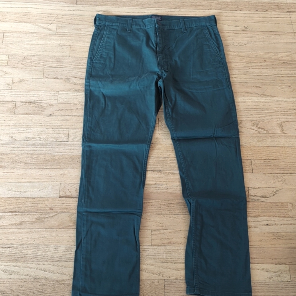 Men's Levi's 511 dark green pants size 36x32